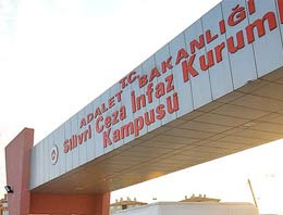 Silivri'de 'etek' skandalı! Silivri'de 'etek' skandalı!