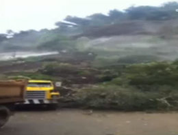 Heyelan saniye saniye görüntülendi! Heyelan saniye saniye görüntülendi!