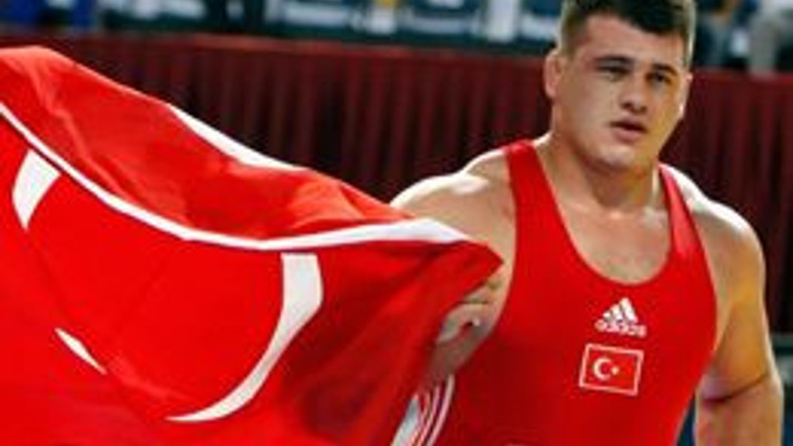 Rıza Kayaalp Avrupa Şampiyonu oldu